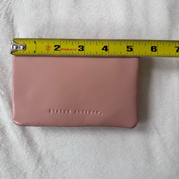 NEW Leather Wallet from Status Anxiety: Is Now Better - Dusty Pink - Picture 7 of 9